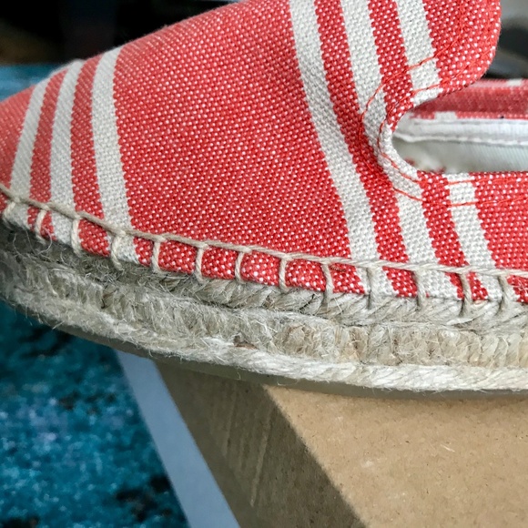 SOLD ON AKZNYC - Picture 7 of 8